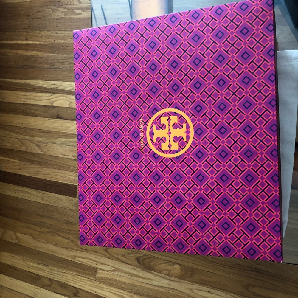 Brand new ToryBurch shoes out of box with tags - Picture 5 of 5